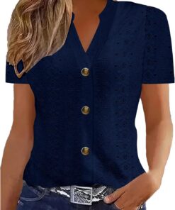 Camisas huecas con ojales para mujer, blusas de verano de manga corta con cuello en V, casual, ajustadas, elegantes, con botones, para vacaciones, playa, 2025