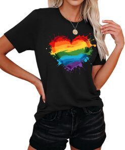 hohololo Camisa de orgullo LGBT para mujer, diseño de corazón arcoíris, camiseta informal de manga corta para mujer
