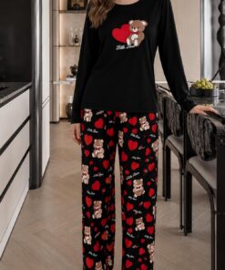 Lindo conjunto de pijama con estampado de oso para mujer, de manga larga, suave, con patrón de corazón, ropa de dormir de dos piezas
