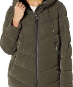 DKNY Faux Fur Lined Hood Puffer Jacket Abrigo Alternativo de plumón para Mujer