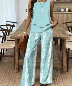 Conjunto de dos piezas para mujer, camiseta sin mangas con cuello en V y pantalones cortos con estampado de hojas, ropa casual de verano, vacaciones, playa